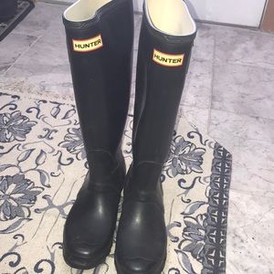 Black Hunter boots
